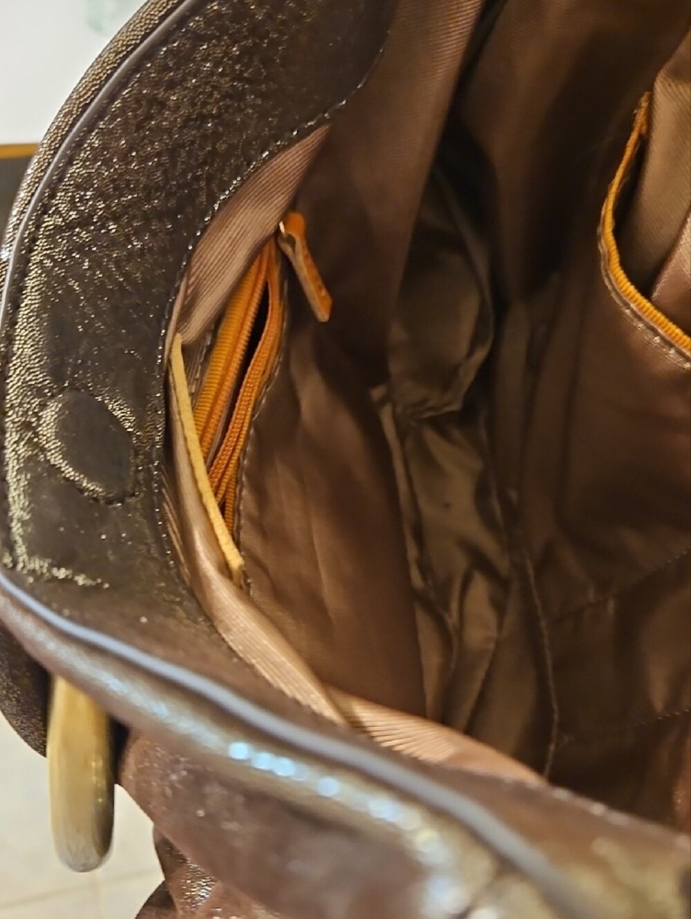 Hobo Metallic Brown Leather Hobo Bag with Brass Accents and Detachable Strap. - Picture 4 of 9
